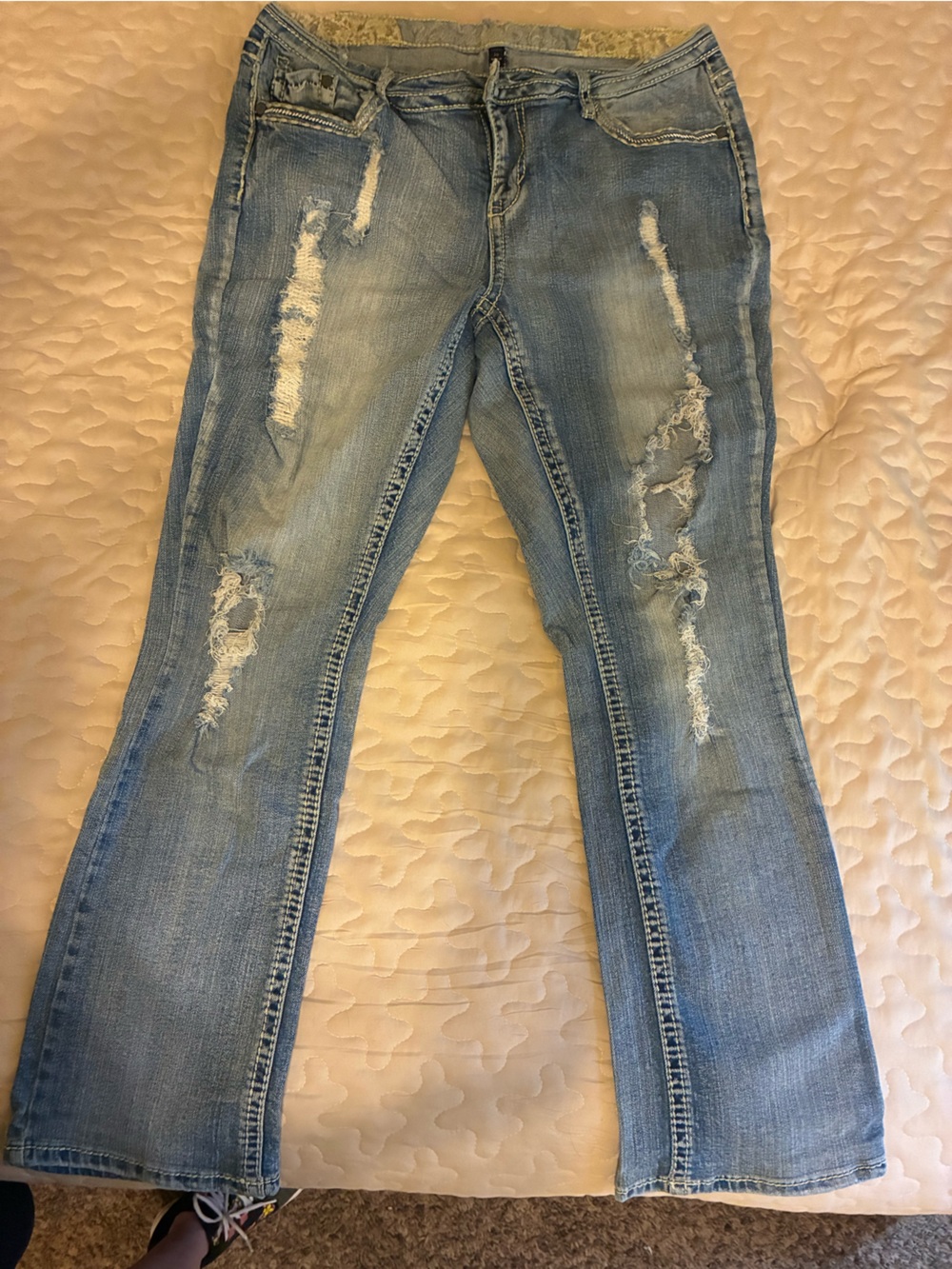 Vanilla Star Distressed Women's Jeans
